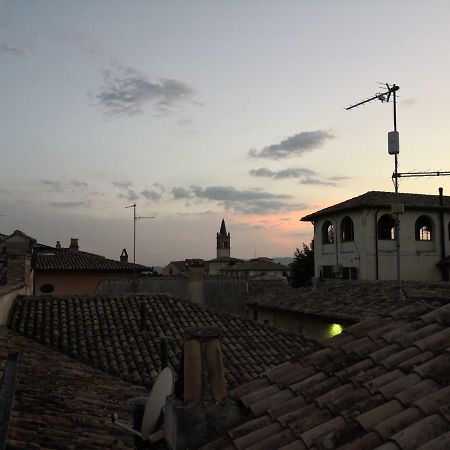 Appartamento Giusy Foligno Bagian luar foto